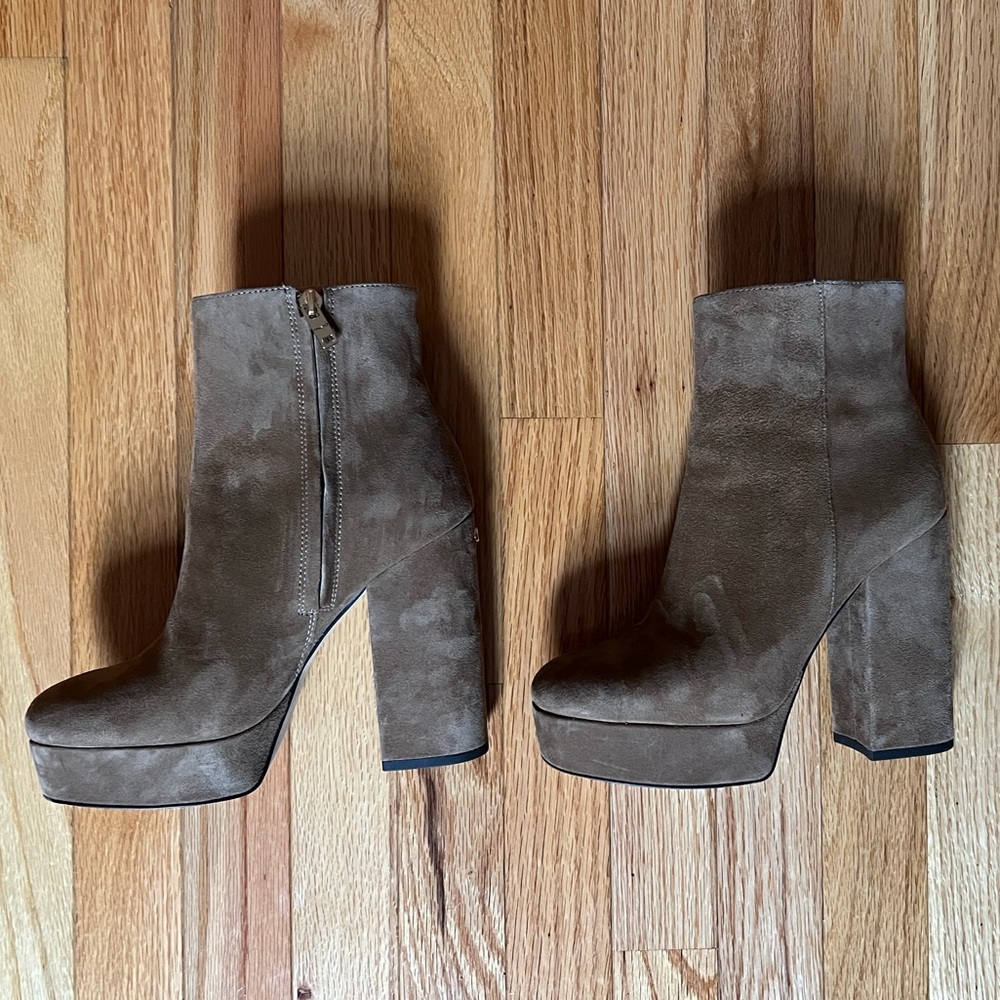 COACH Iona Sued Coconut Bootie